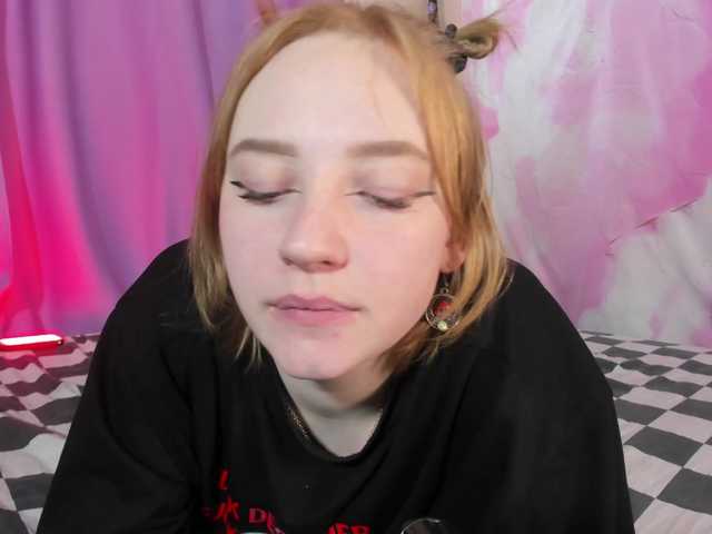 FlexxyLexy live cam on BongaCams