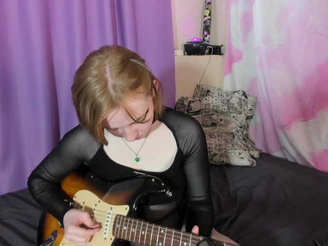 FlexxyLexy live cam on BongaCams