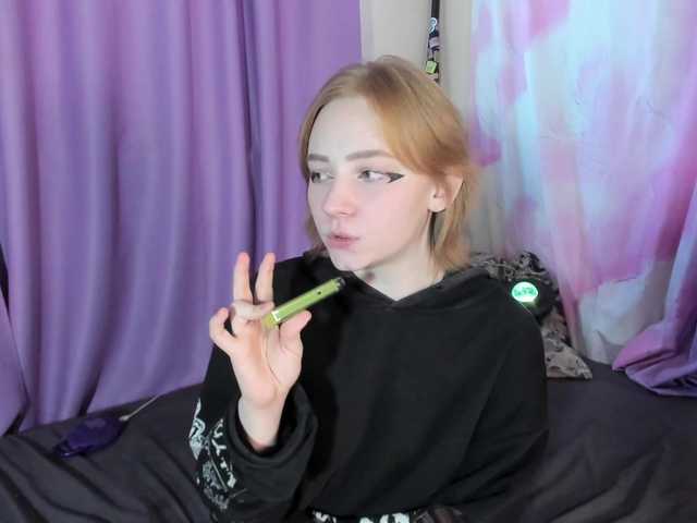 FlexxyLexy live cam on BongaCams