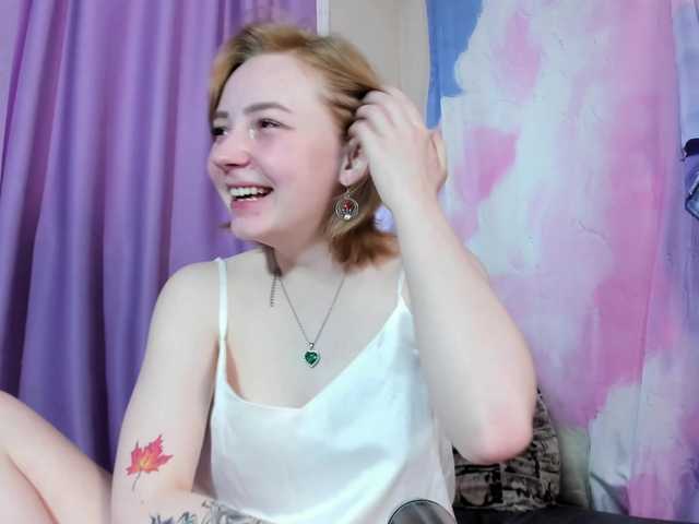 FlexxyLexy live webcam show