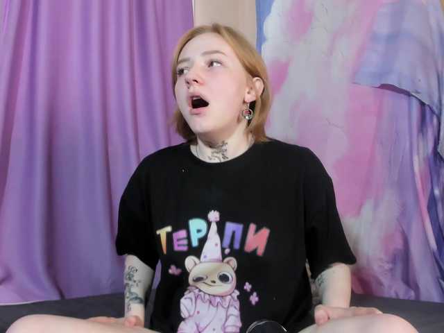 FlexxyLexy live webcam show