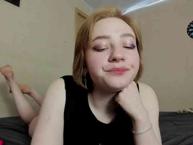 FlexxyLexy webcam