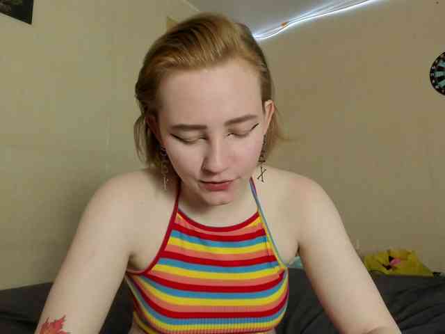 FlexxyLexy webcam