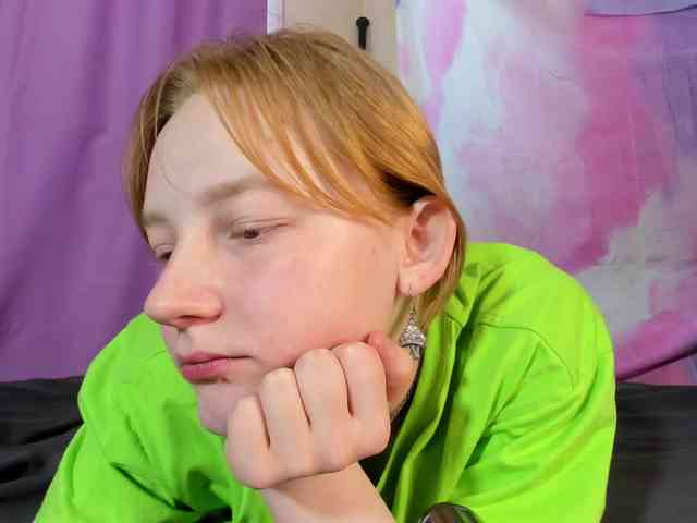 FlexxyLexy webcam
