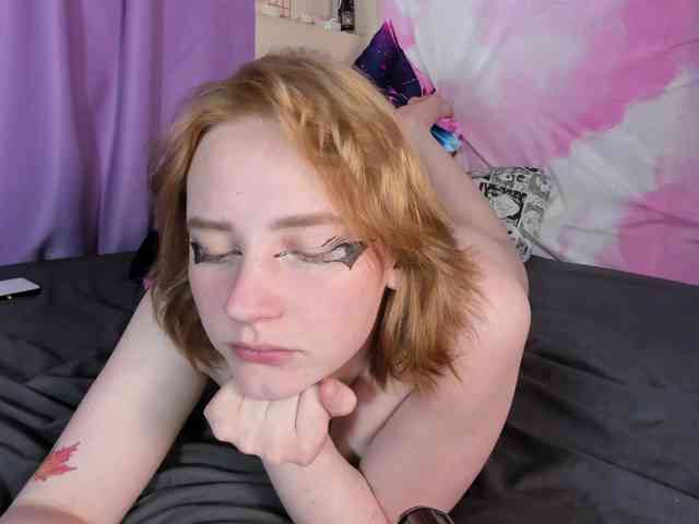 FlexxyLexy webcam