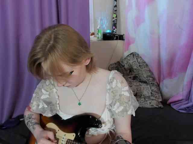 FlexxyLexy webcam
