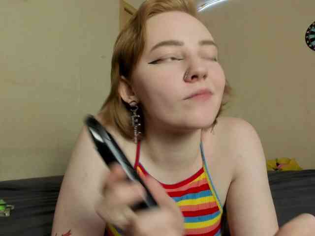 FlexxyLexy webcam