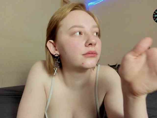 FlexxyLexy webcam