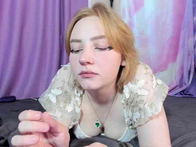 FlexxyLexy webcam