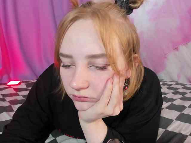 FlexxyLexy webcam