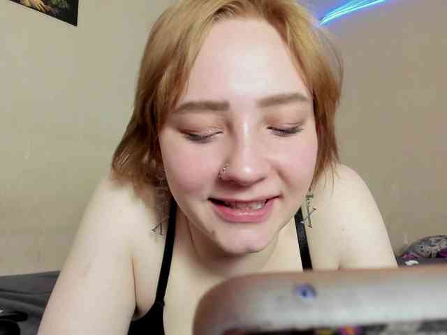 FlexxyLexy webcam