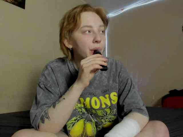 FlexxyLexy webcam
