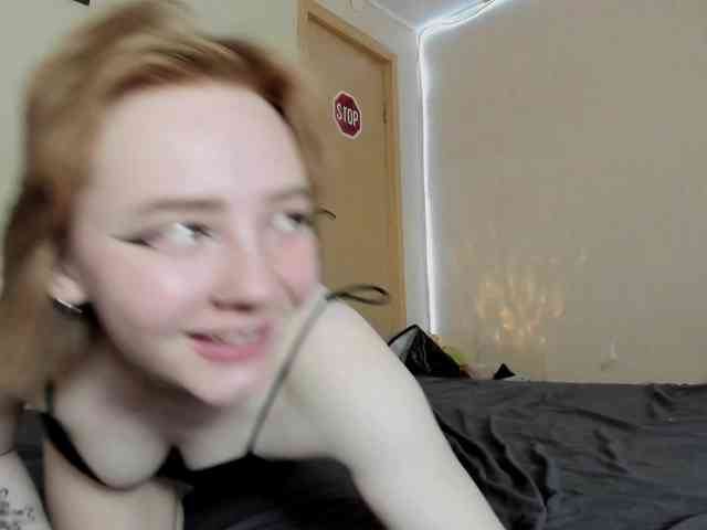 FlexxyLexy webcam