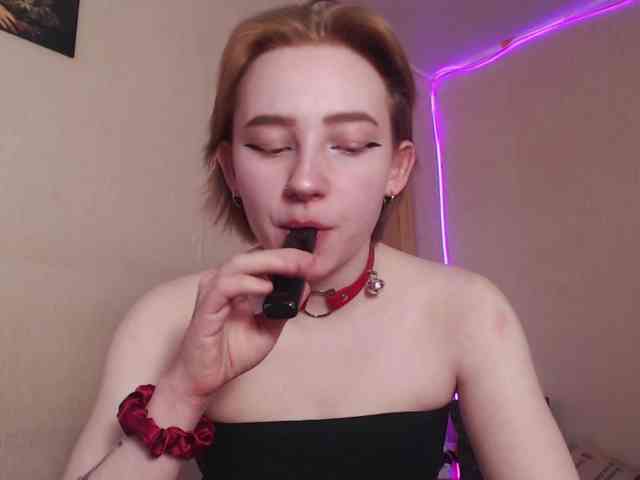 FlexxyLexy Live Webcam on BongaCams