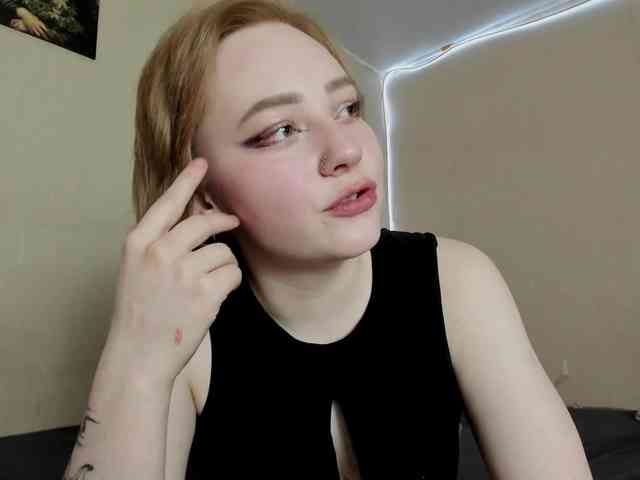 FlexxyLexy webcam