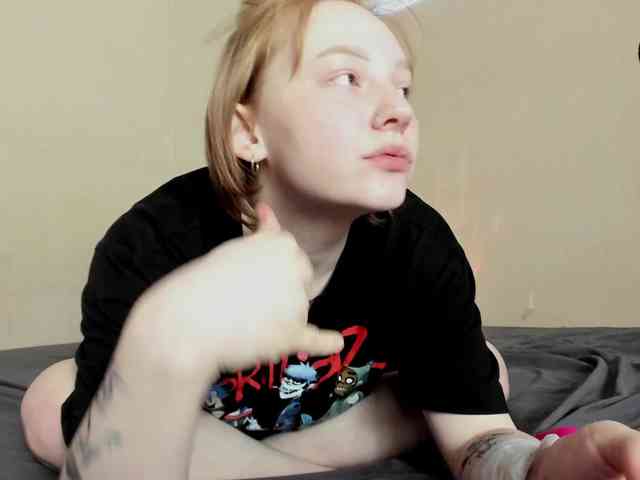 FlexxyLexy webcam