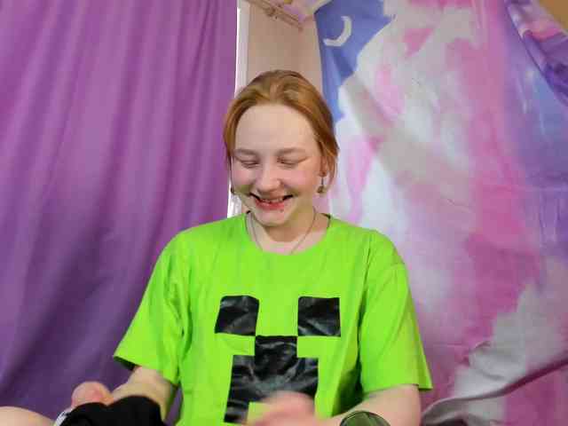 FlexxyLexy webcam