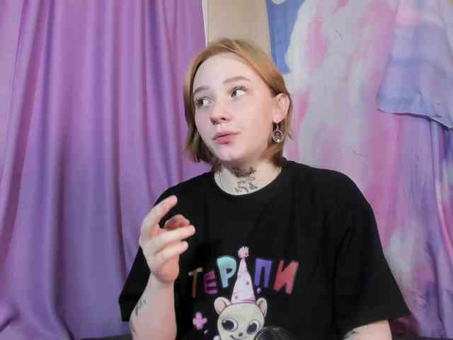 FlexxyLexy webcam