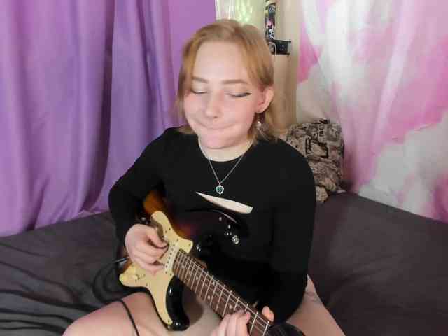 FlexxyLexy webcam