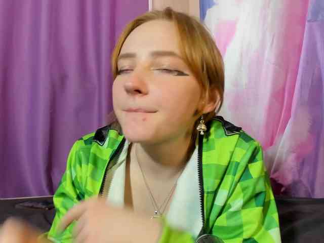 FlexxyLexy webcam