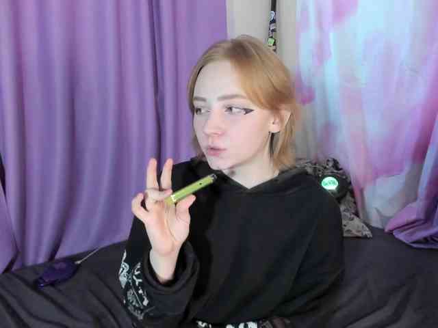 FlexxyLexy webcam