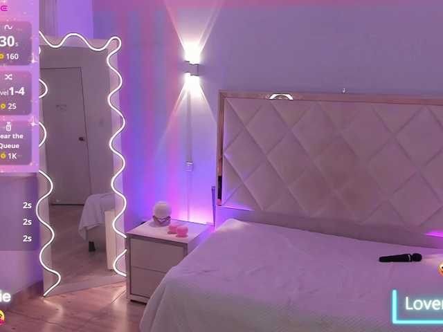 Rosalind-tay live cam on BongaCams