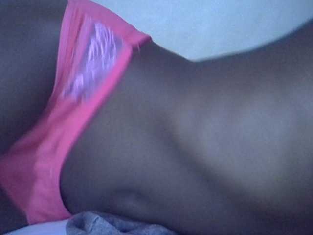 Sexyhanish live cam on BongaCams