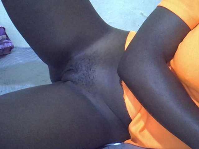 Sexyhanish live cam on BongaCams
