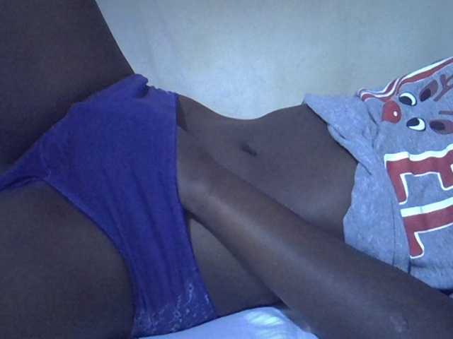 Sexyhanish live cam on BongaCams