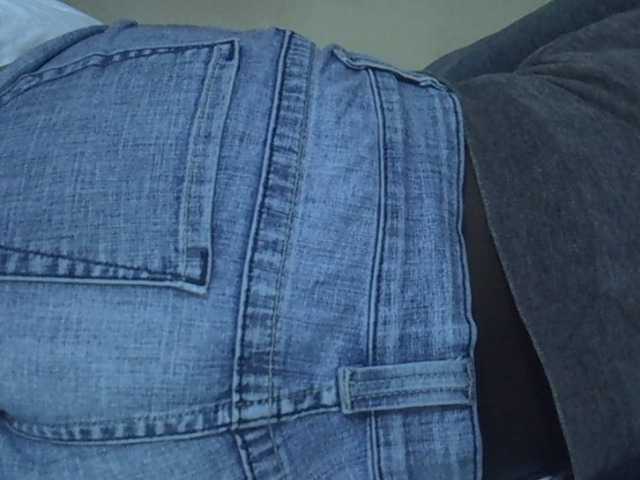 Sexyhanish live cam on BongaCams