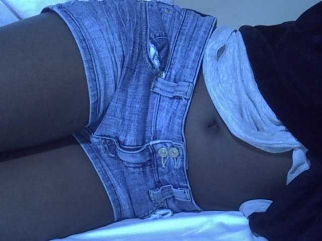 Sexyhanish live cam on BongaCams