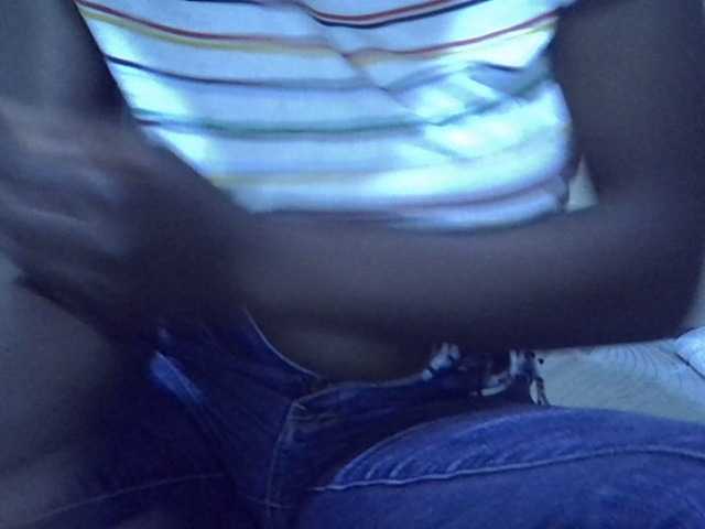 Sexyhanish live cam on BongaCams