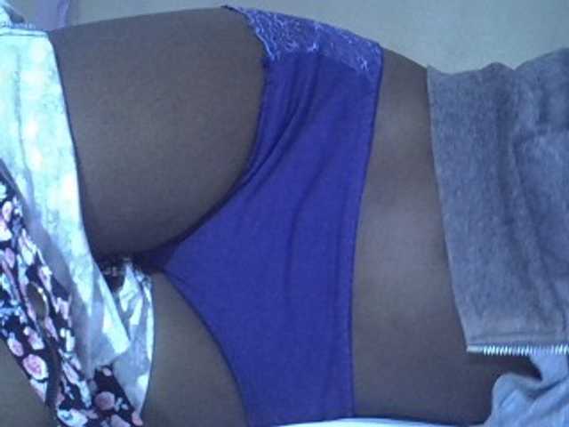 Sexyhanish live cam on BongaCams