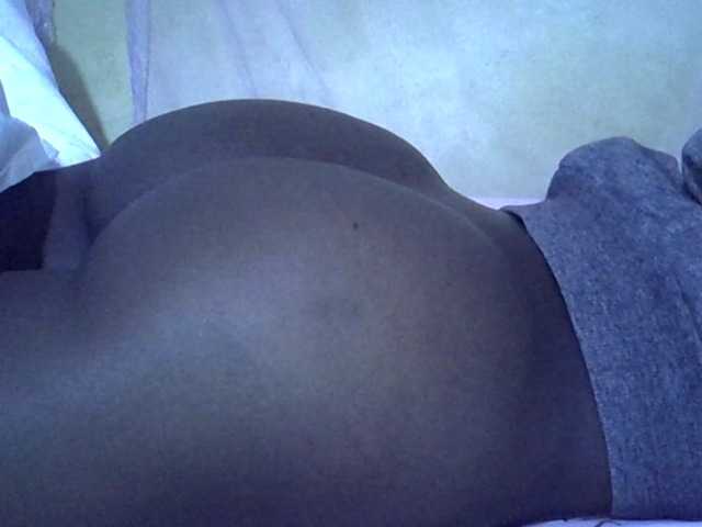 Sexyhanish live cam on BongaCams