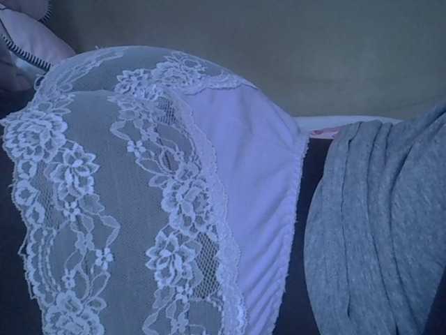 Sexyhanish live cam on BongaCams