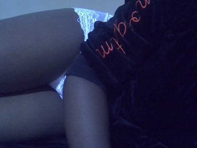 Sexyhanish live cam on BongaCams