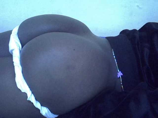 Sexyhanish live cam on BongaCams