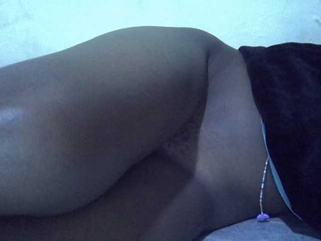 Sexyhanish live cam on BongaCams