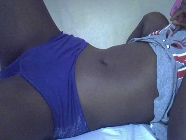Sexyhanish live cam on BongaCams