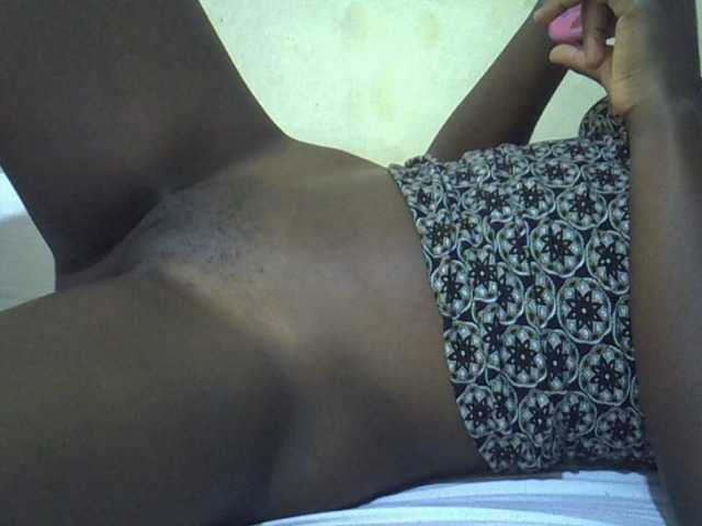 Sexyhanish live cam on BongaCams