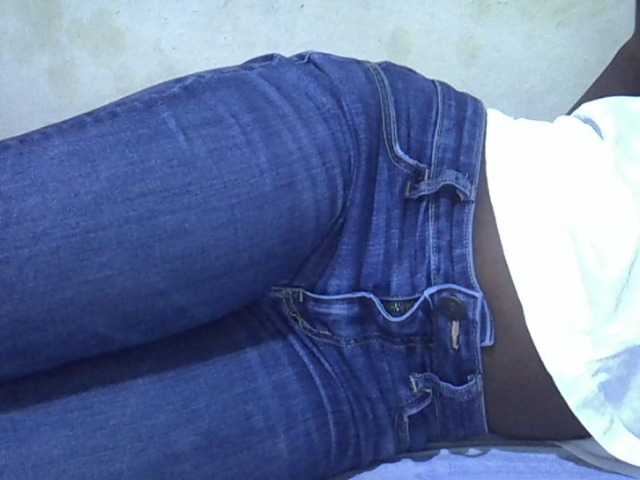 Sexyhanish live cam on BongaCams
