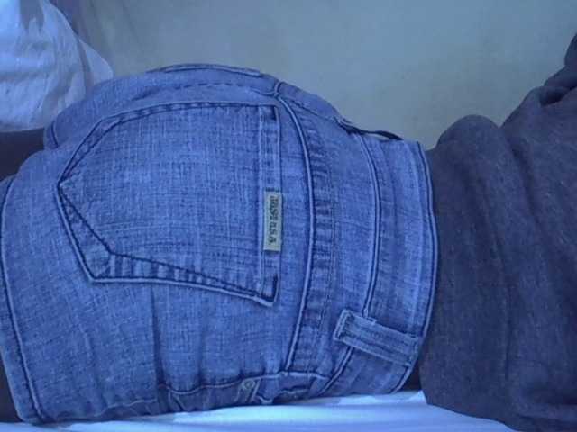 Sexyhanish live cam on BongaCams