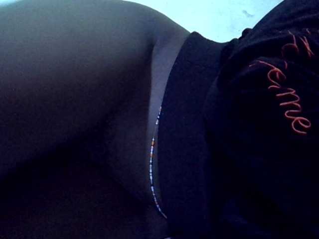 Sexyhanish live cam on BongaCams