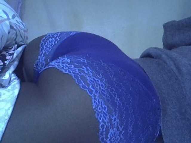 Sexyhanish live cam on BongaCams