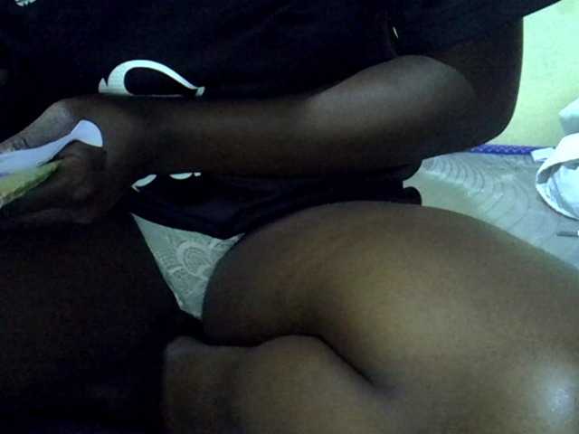 Sexyhanish live cam on BongaCams