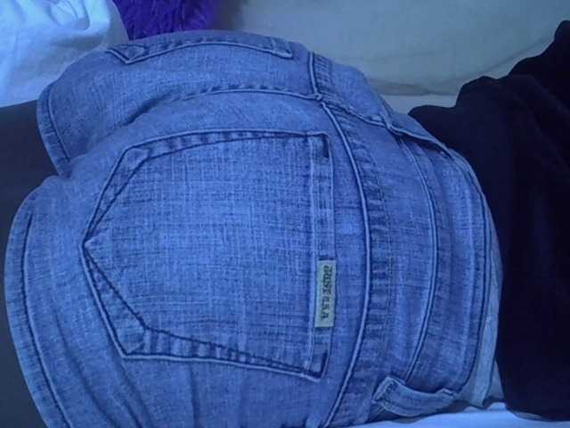 Sexyhanish live cam on BongaCams