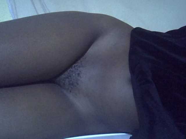 Sexyhanish live cam on BongaCams