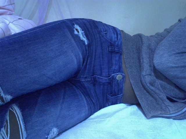 Sexyhanish live cam on BongaCams