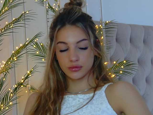 KimmDaviss live cam on BongaCams