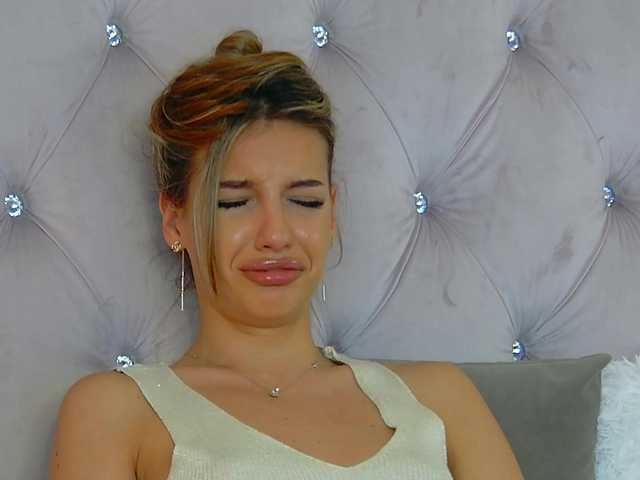 KimmDaviss live cam on BongaCams